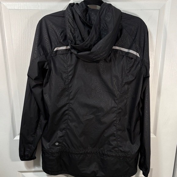 lululemon Miss Misty Black Hooded Windbreaker Jacket - Picture 6 of 16